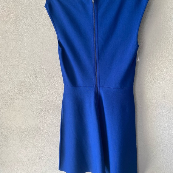 Perfect condition dress - Picture 3 of 8